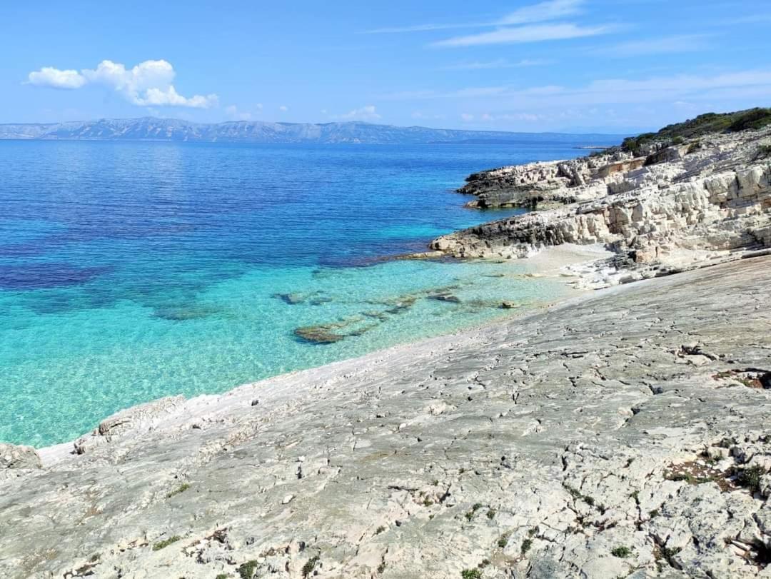 Smjestaj Latica Hotel Vela Luka Bagian luar foto